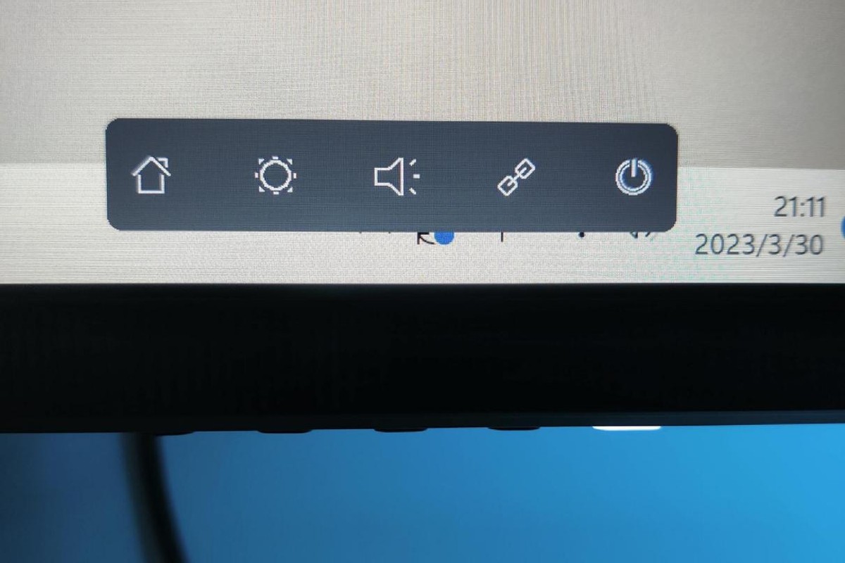 是显示器更是电视机，深度评测元创师icustom28H24k智慧显示器