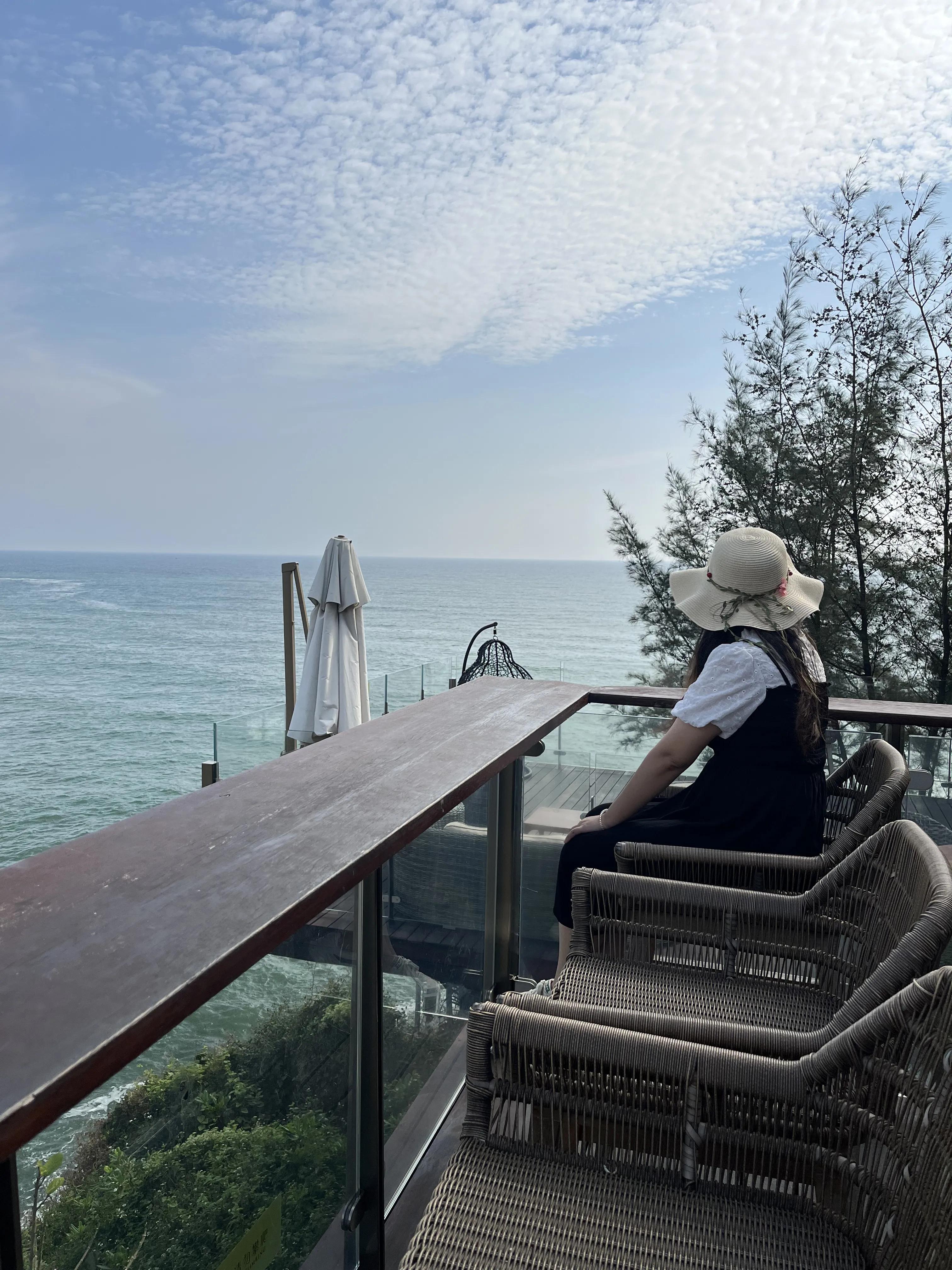 双月湾网红打卡地礁石酒吧地址,双月湾礁石酒吧消费