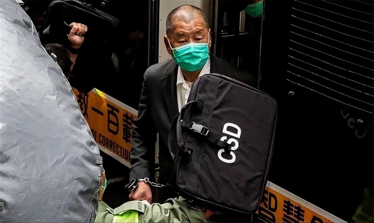 民族败类还敢祸国殃民？港独大佬曾遭晴天霹雳，苦苦哀求给条活路