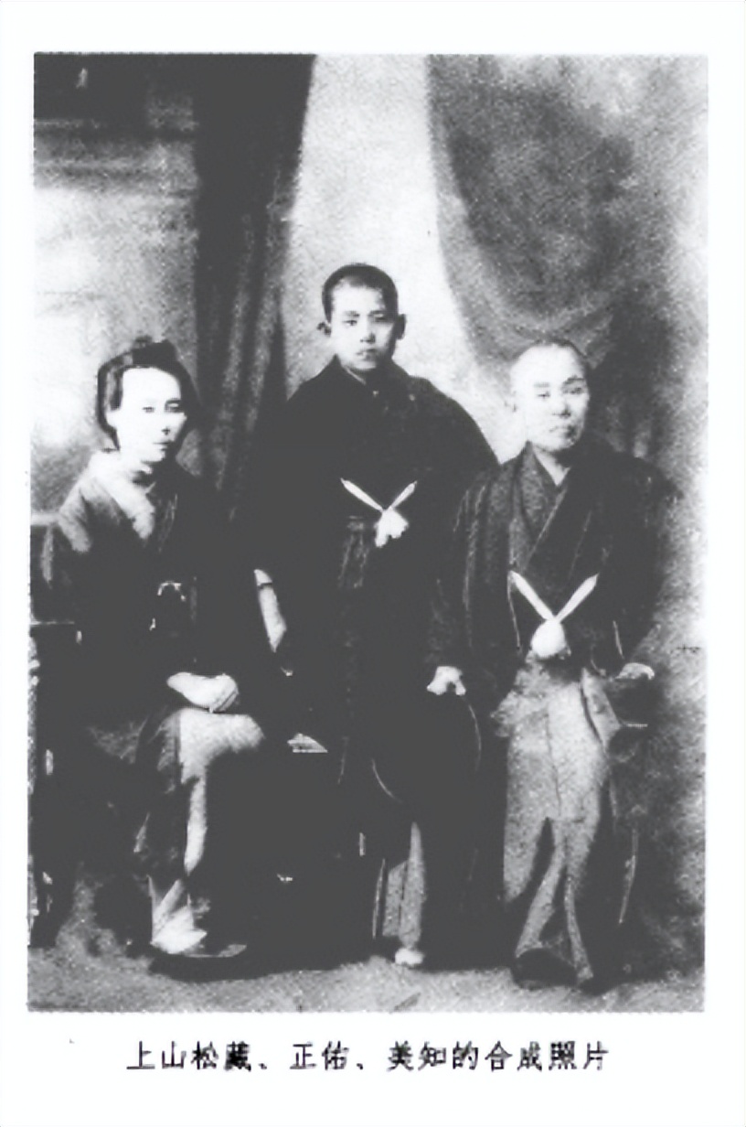 一年级课本里的日本女诗人自杀、不伦恋、染脏病，如何辅导孩子？