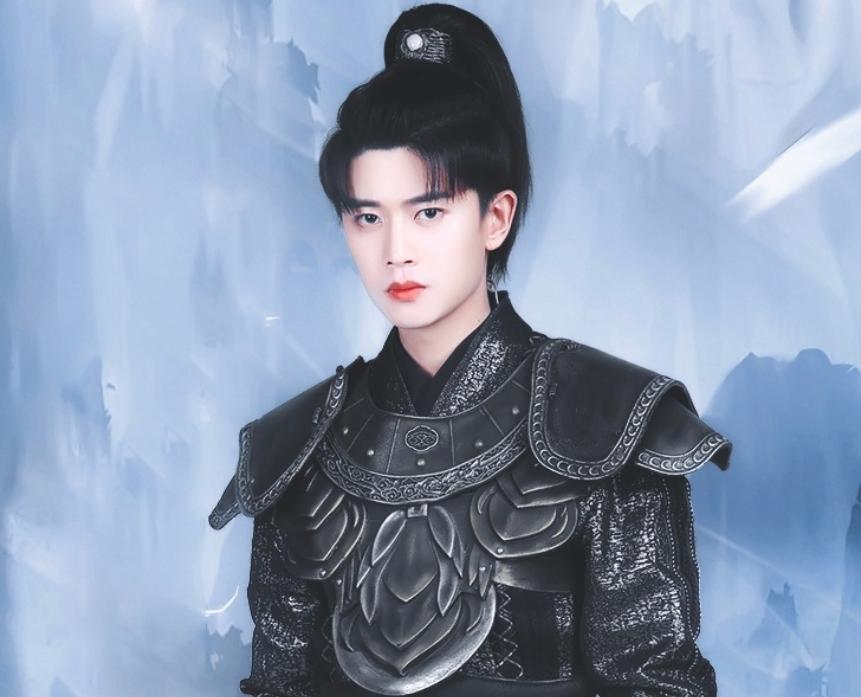 古装剧别批发“羊驼刘海”了，真正厉害的*男美**，从不执着“遮羞”