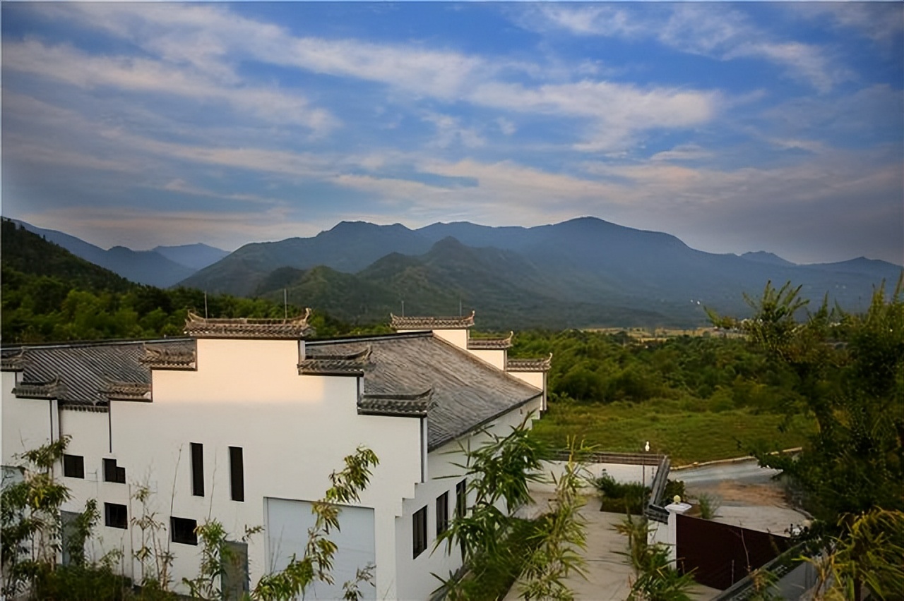 探秘秀丽山水,探秘黄山村