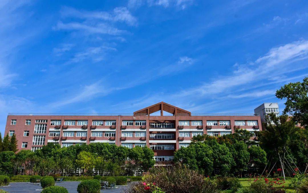 上海交大合并了哪个医科大学,上海理工大学哪些学校合并