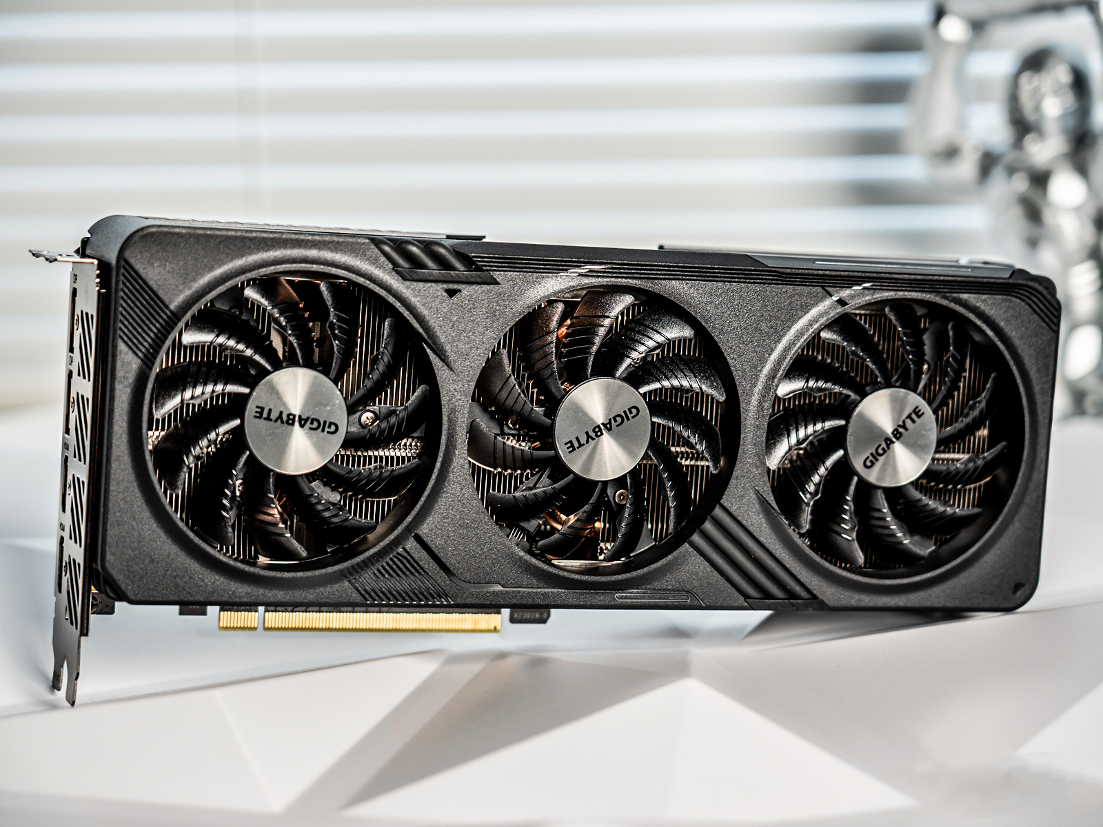 为什么显卡不建议超频,为何几乎没人给显卡超频了