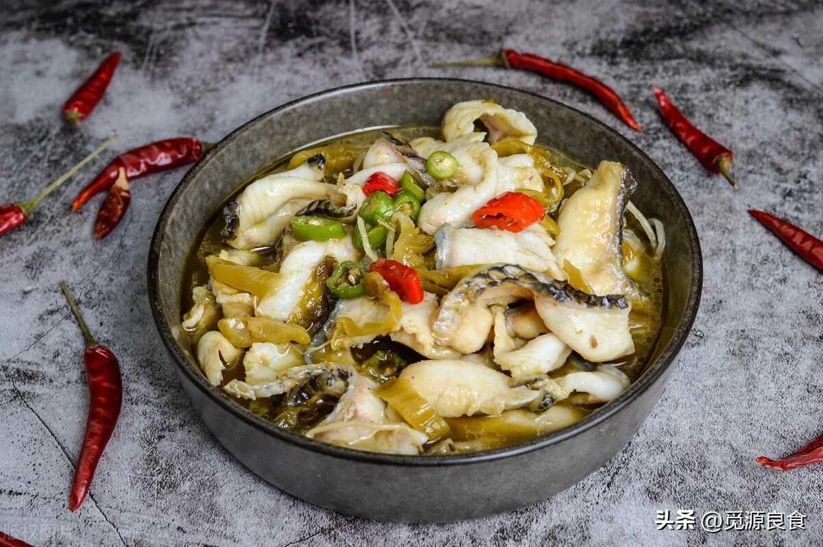 家常酸菜鱼酸辣爽口暖胃又营养,酸菜鱼的做法酸爽开胃超好吃