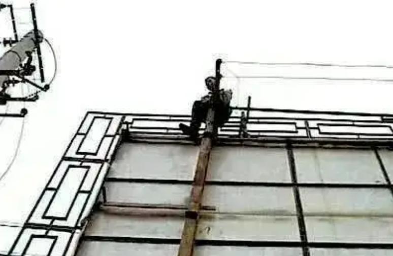 2元彩票中奖最多中多少,2元彩票中奖概率多少