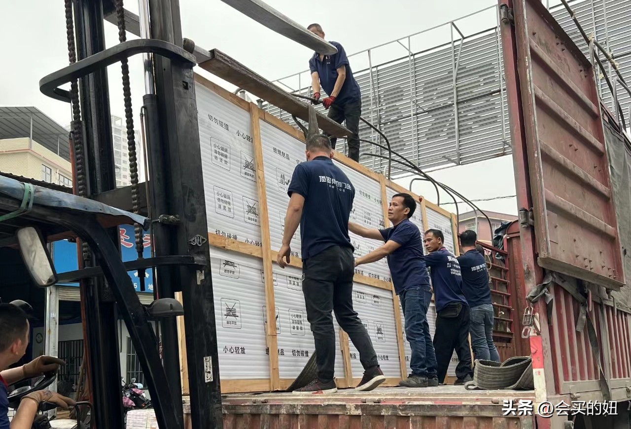 大玻璃和小玻璃哪种好,新型大玻璃应该注意些什么