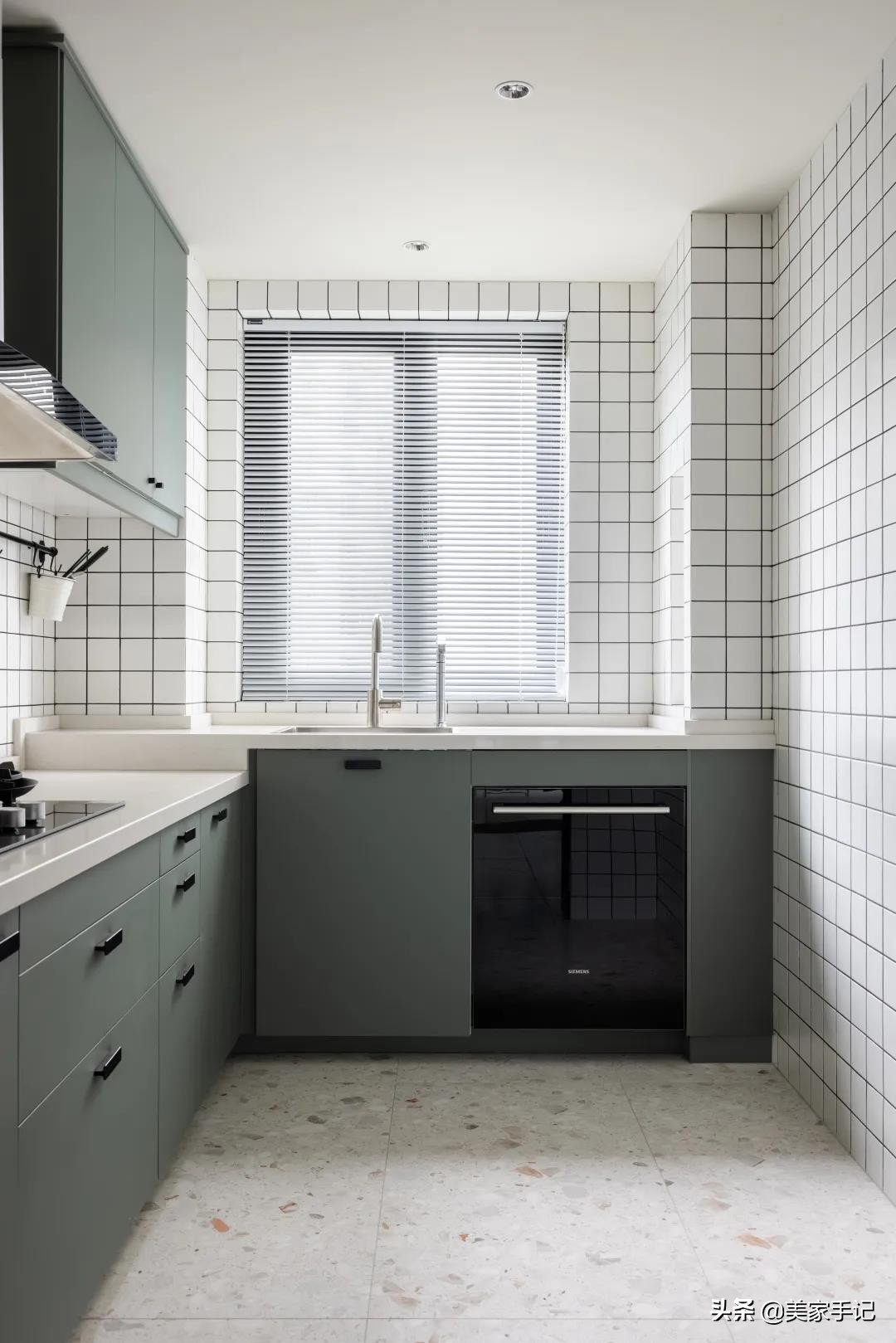 成都164㎡的小屋火了，仅凭一个玄关就圈粉无数，家居氛围太棒了