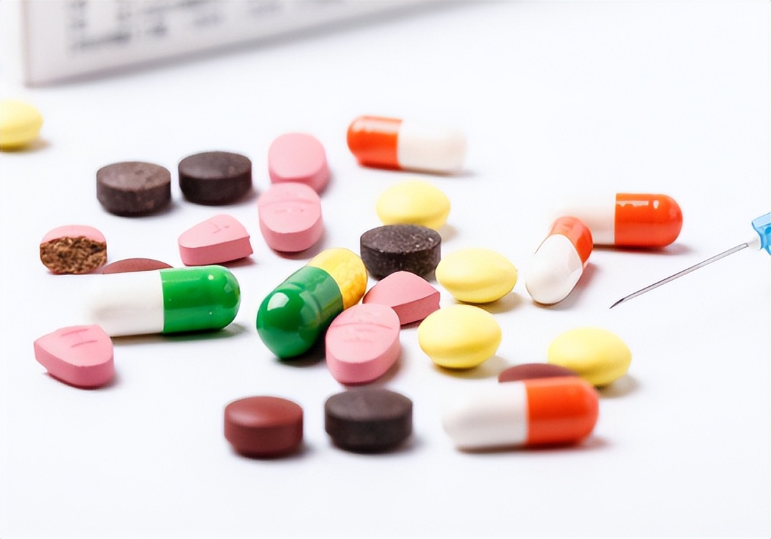 面肌痉挛会不从眼皮开始发病吗,什么是面肌痉挛该如何治疗