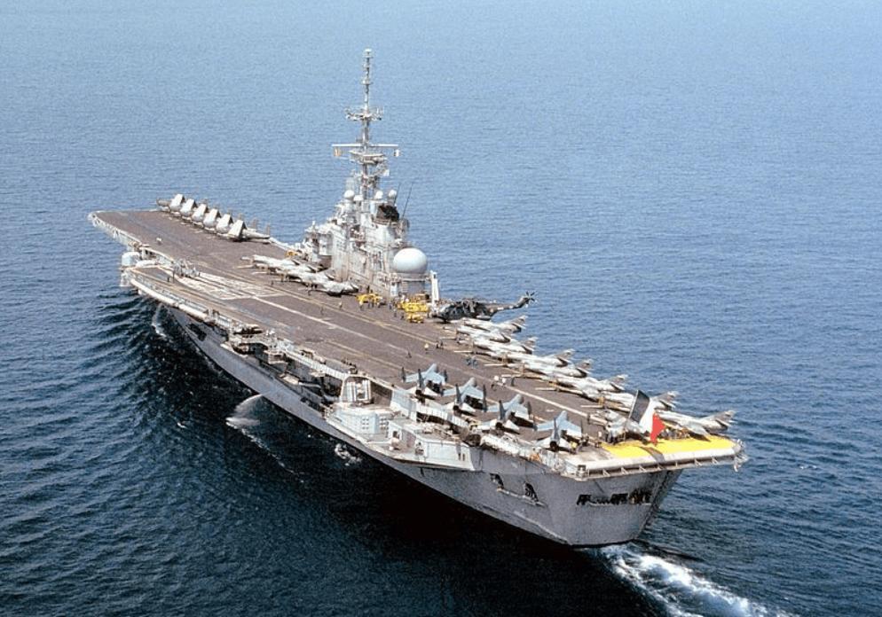 巴西航母有多强,巴西圣保罗号航母成海上弃儿