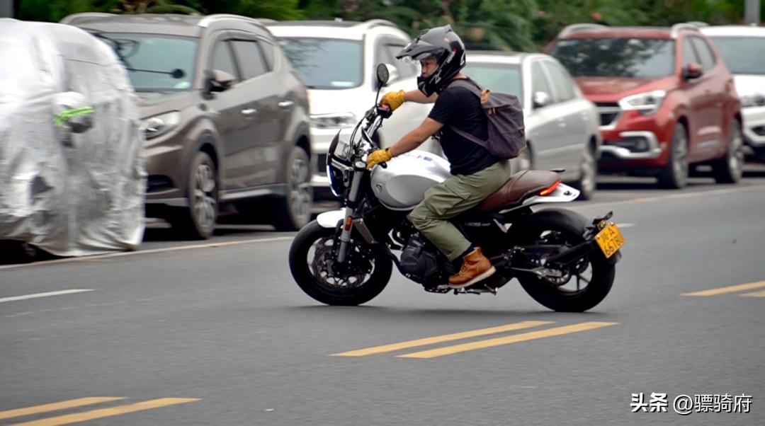 赛科龙re560对比凯越500f,赛科龙re560和525ac哪个好