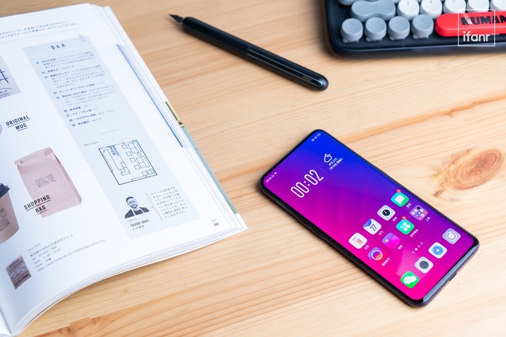 android屏幕手机,安卓手机屏幕四边等宽
