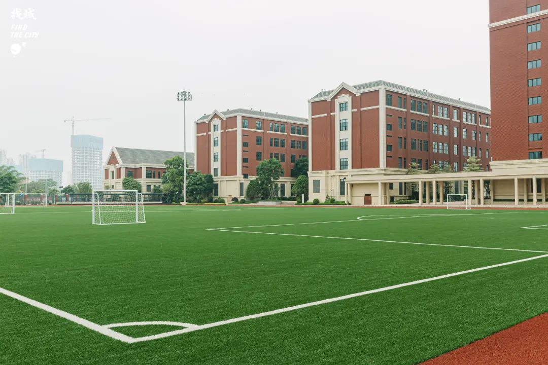 哈利·波特霍格沃茨存在吗,哈利波特中的霍格沃茨在哪里