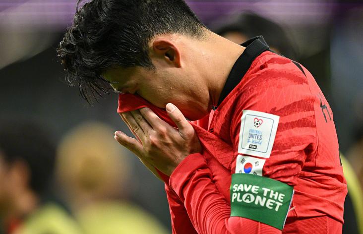 韩国足球孙兴慜被骂,韩国头号球星孙兴慜被球迷怒骂