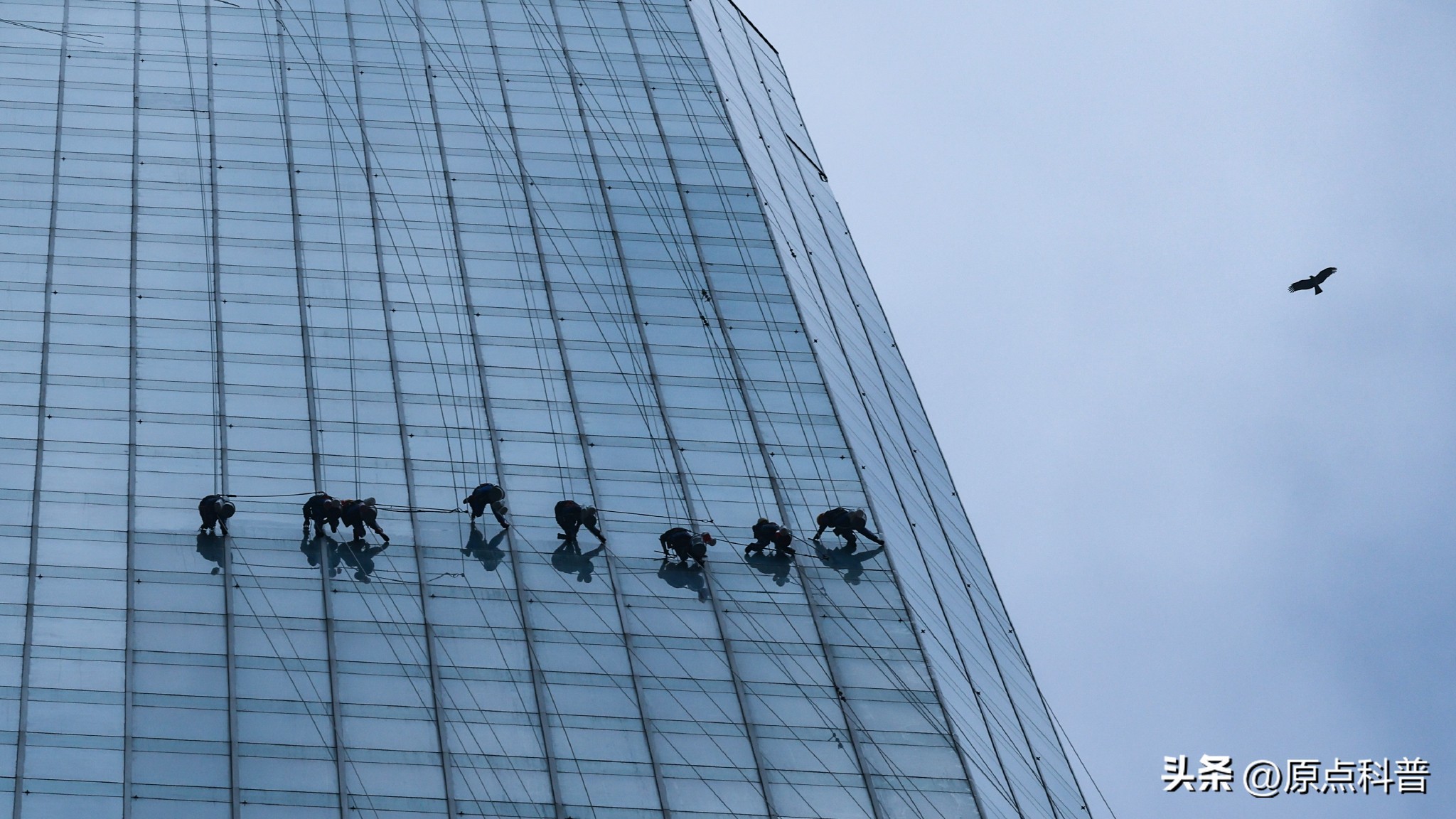 十大不起眼的赚钱行业排行榜最新,小县城利润最高的不起眼行业赚钱