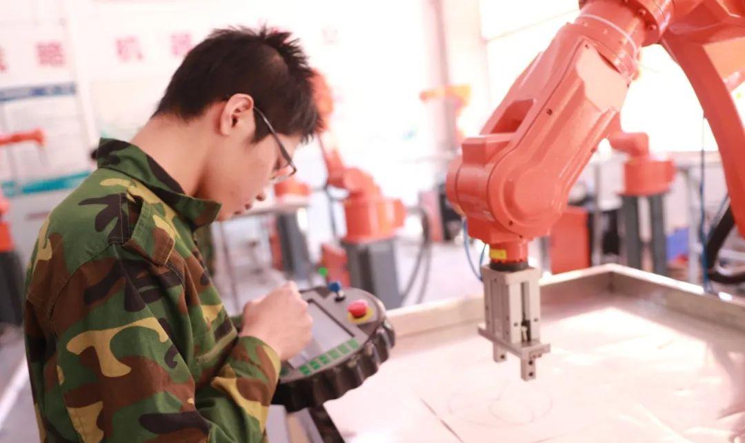 月入过万的职校工作,月薪过万的中职工作