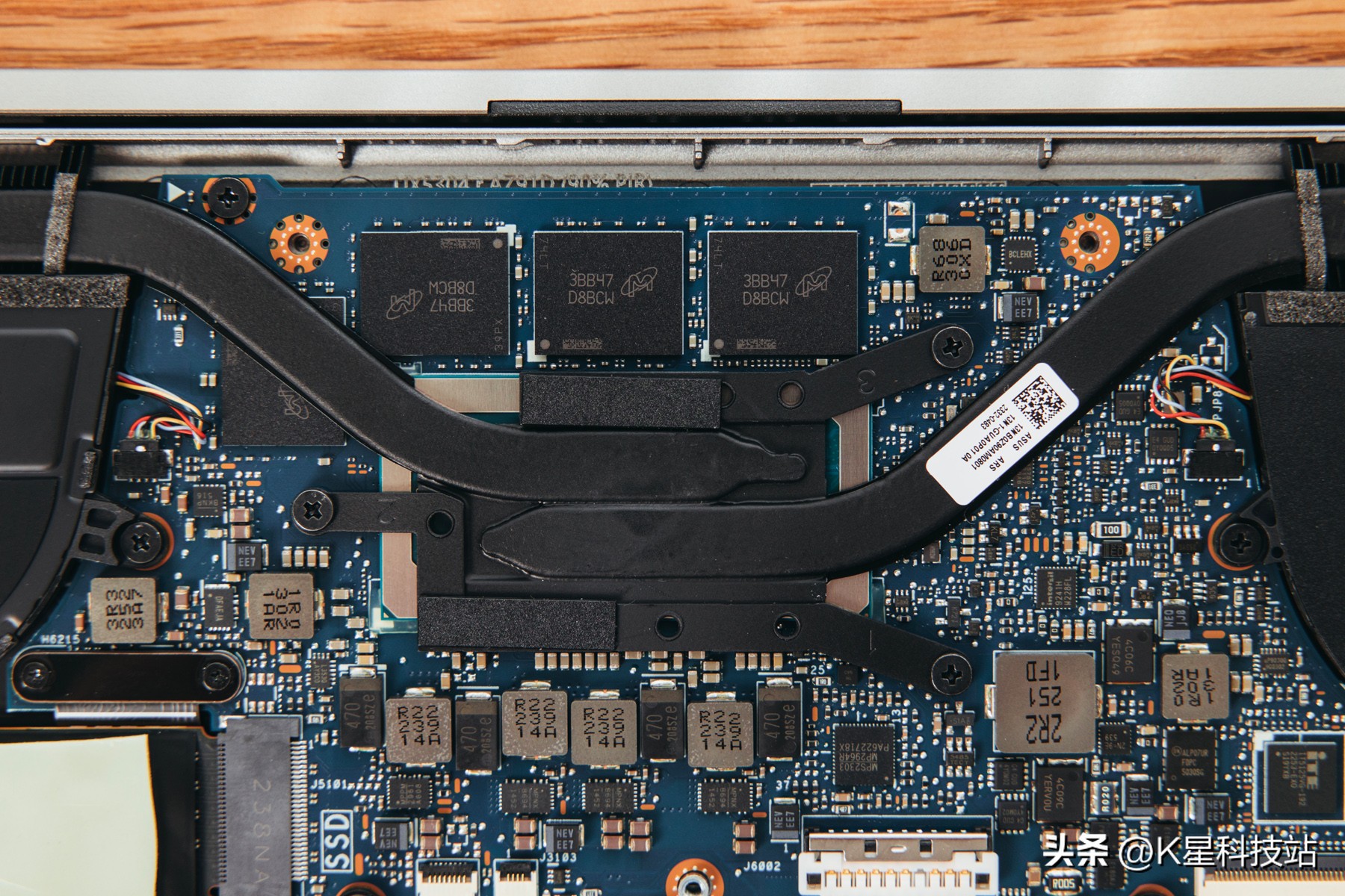 华硕灵耀x13轻薄本单手开合,华硕灵耀13深度评测