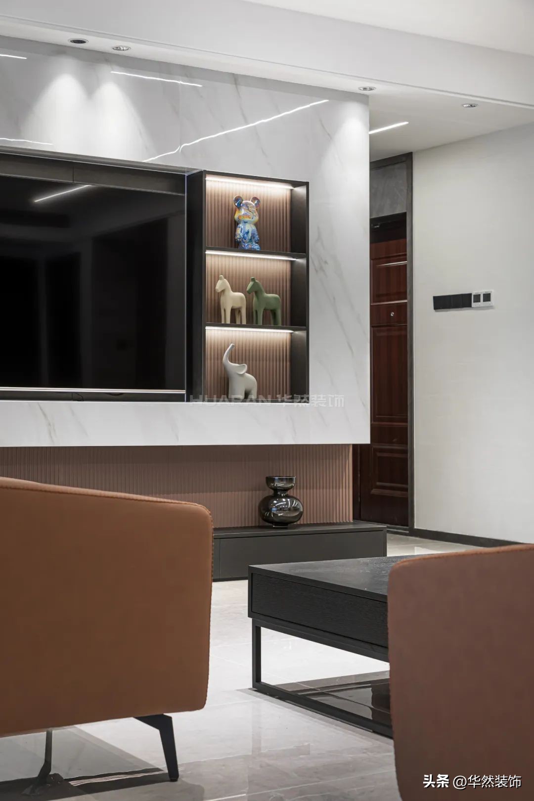 客厅一点也不高级,简单大气上档次的客厅电视背景墙