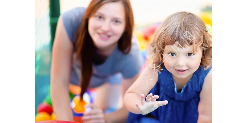孙子头上磕了一个包，儿媳辞职并让她回老家，一周后打来电话哭了
