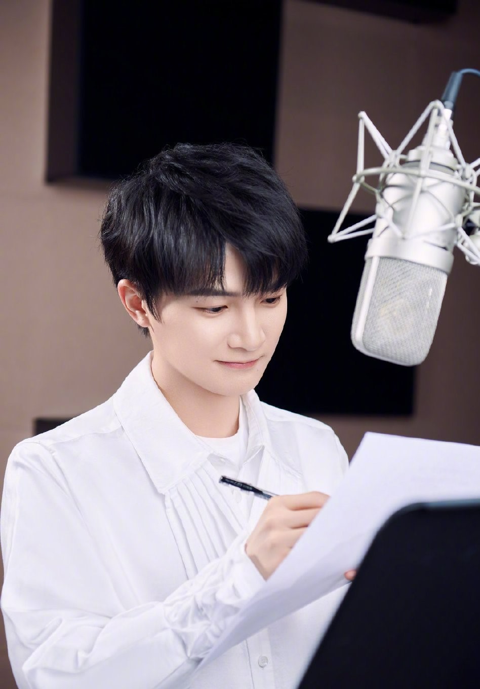 喜欢一个明星是怎样的感觉,喜欢一个明星会有什么表现