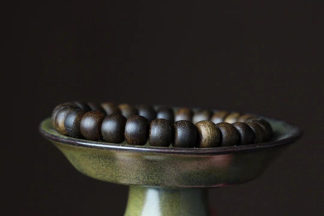 文莱沉香沉水级手串,入门级文莱沉香手串