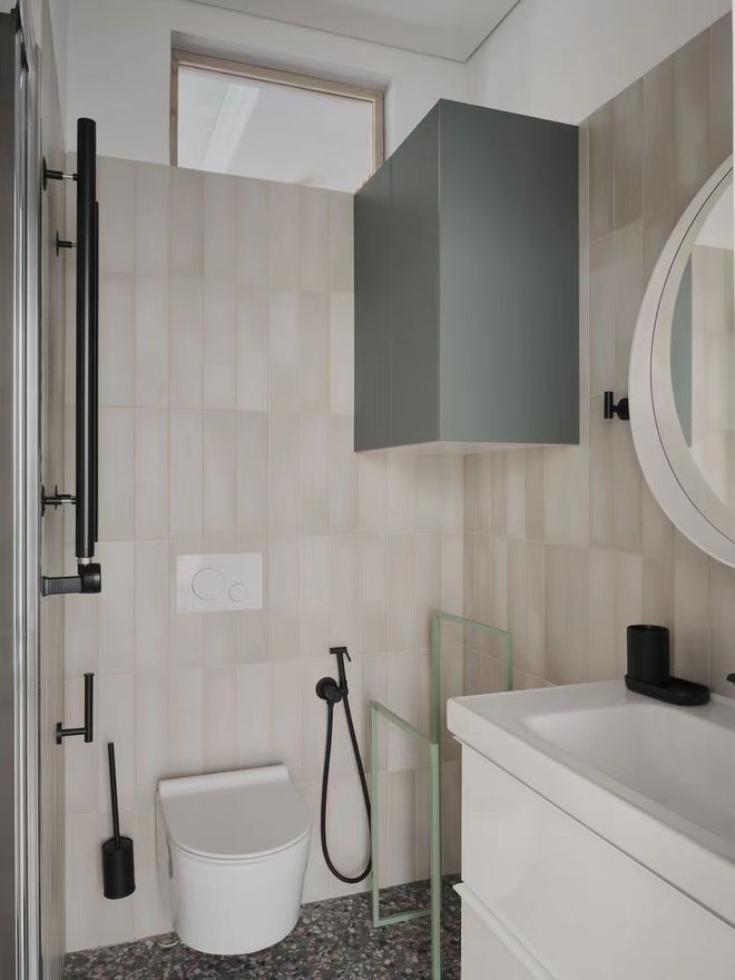 公厕马桶和蹲便哪个更脏,壁挂马桶与普通马桶更容易堵吗