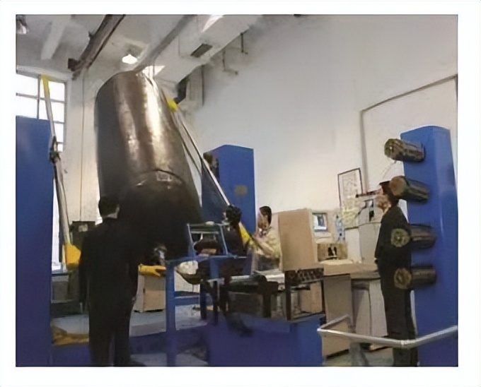 复合材料加工设备展览会2003,复合材料缠绕成型国内外发展情况