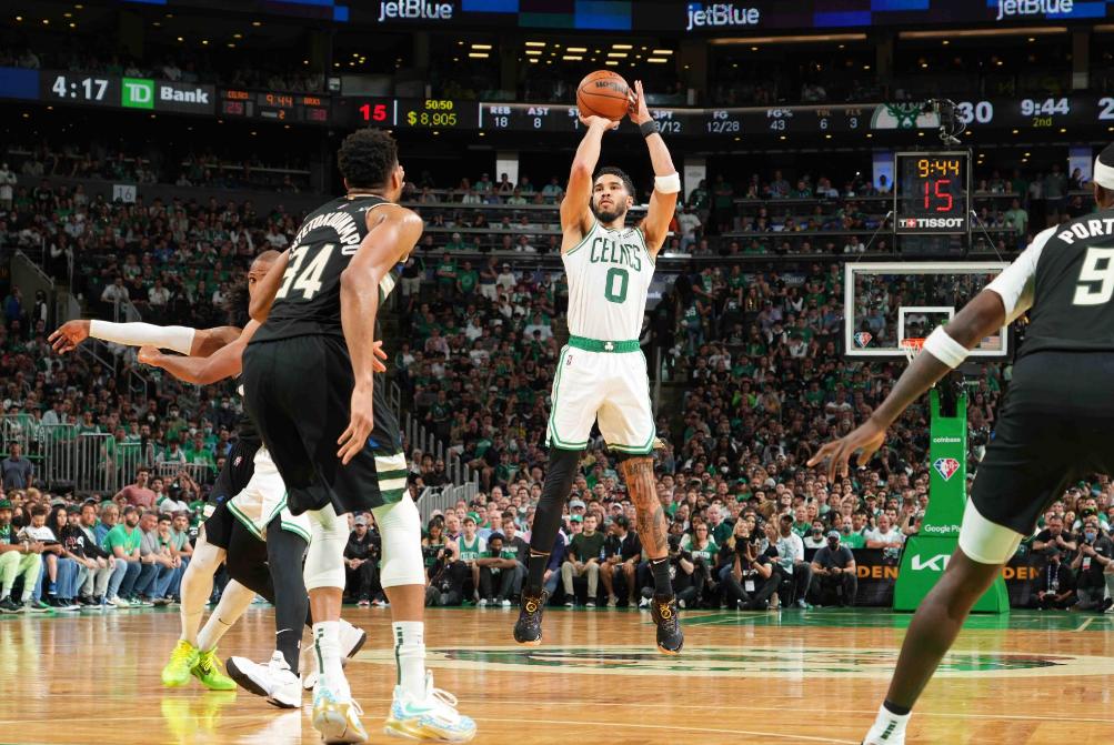 本赛季开赛至今，10位NBA硬实力最强球员，詹姆斯接班人霸榜五年