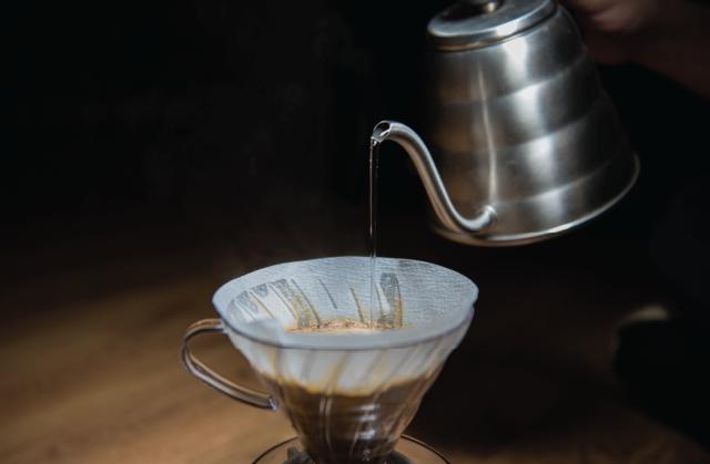 手冲咖啡如何把控冲泡时间,手冲咖啡多少度冲泡最合适