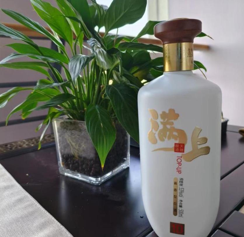 贵州人只喝酱香型白酒吗,贵州人喝茅台吗