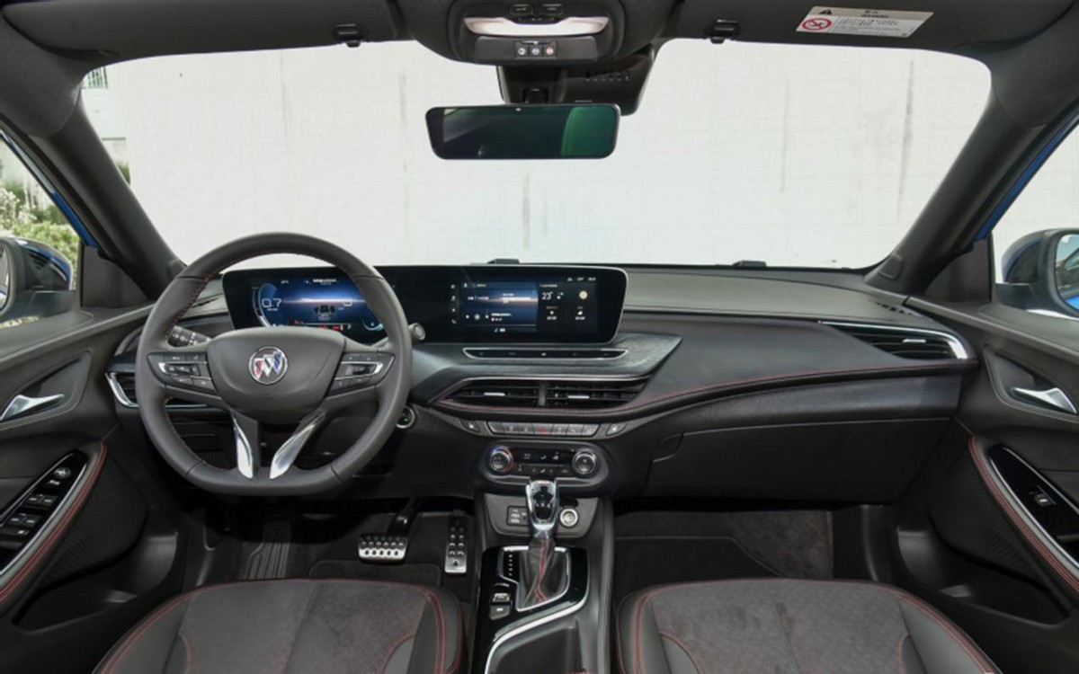 15万落地省油耐用家用紧凑型轿车,家用经济实用型汽车推荐哪款车