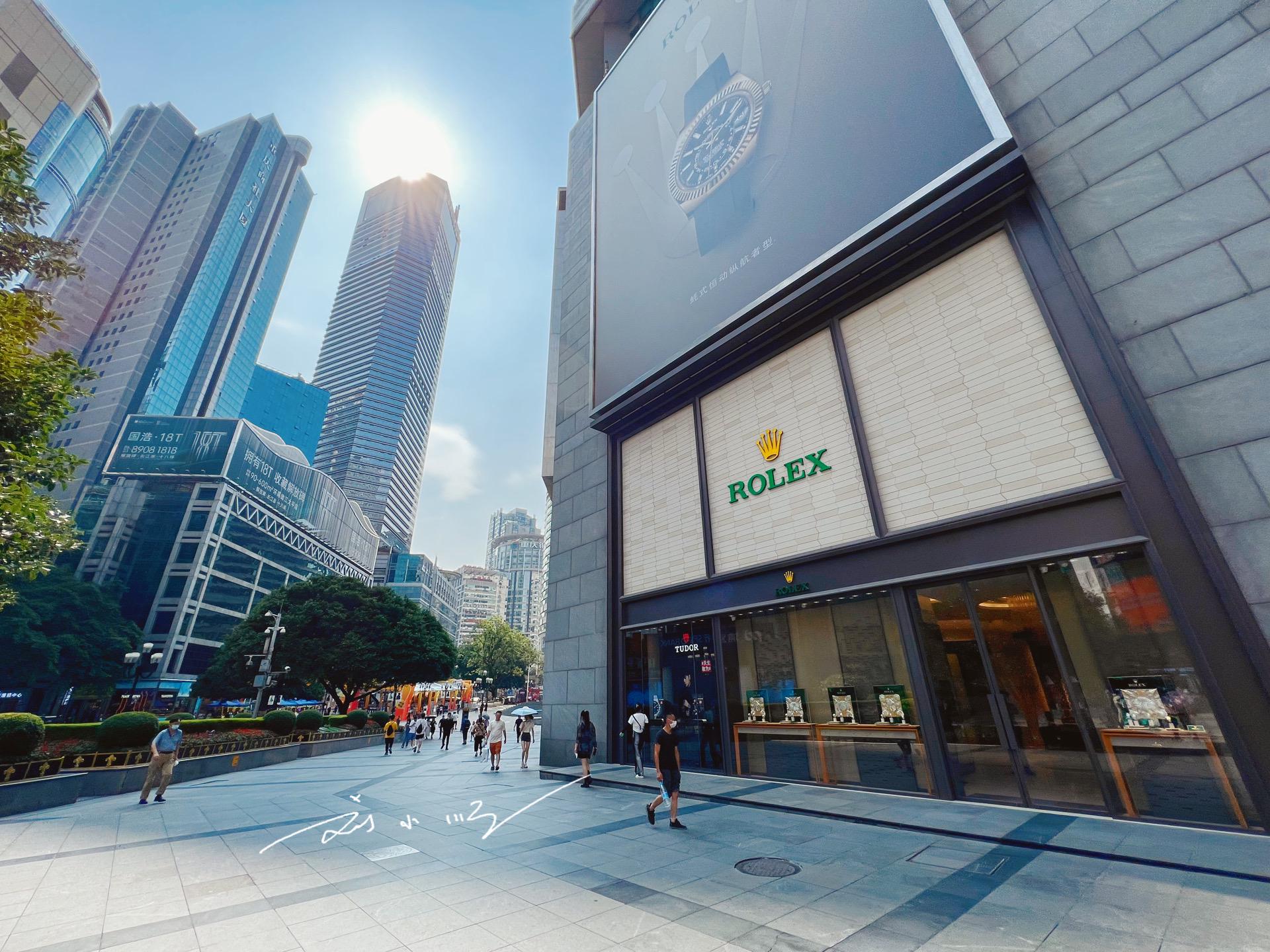 解放碑商场大牌,解放碑最平民的商场