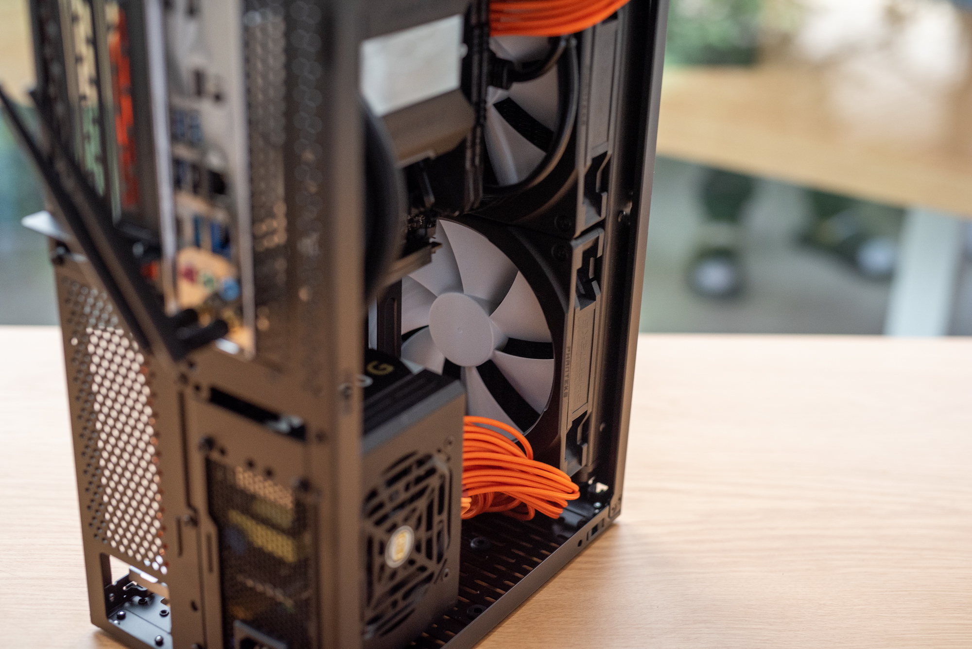 itx桌面配什么主机好,itx小钢炮主机测评