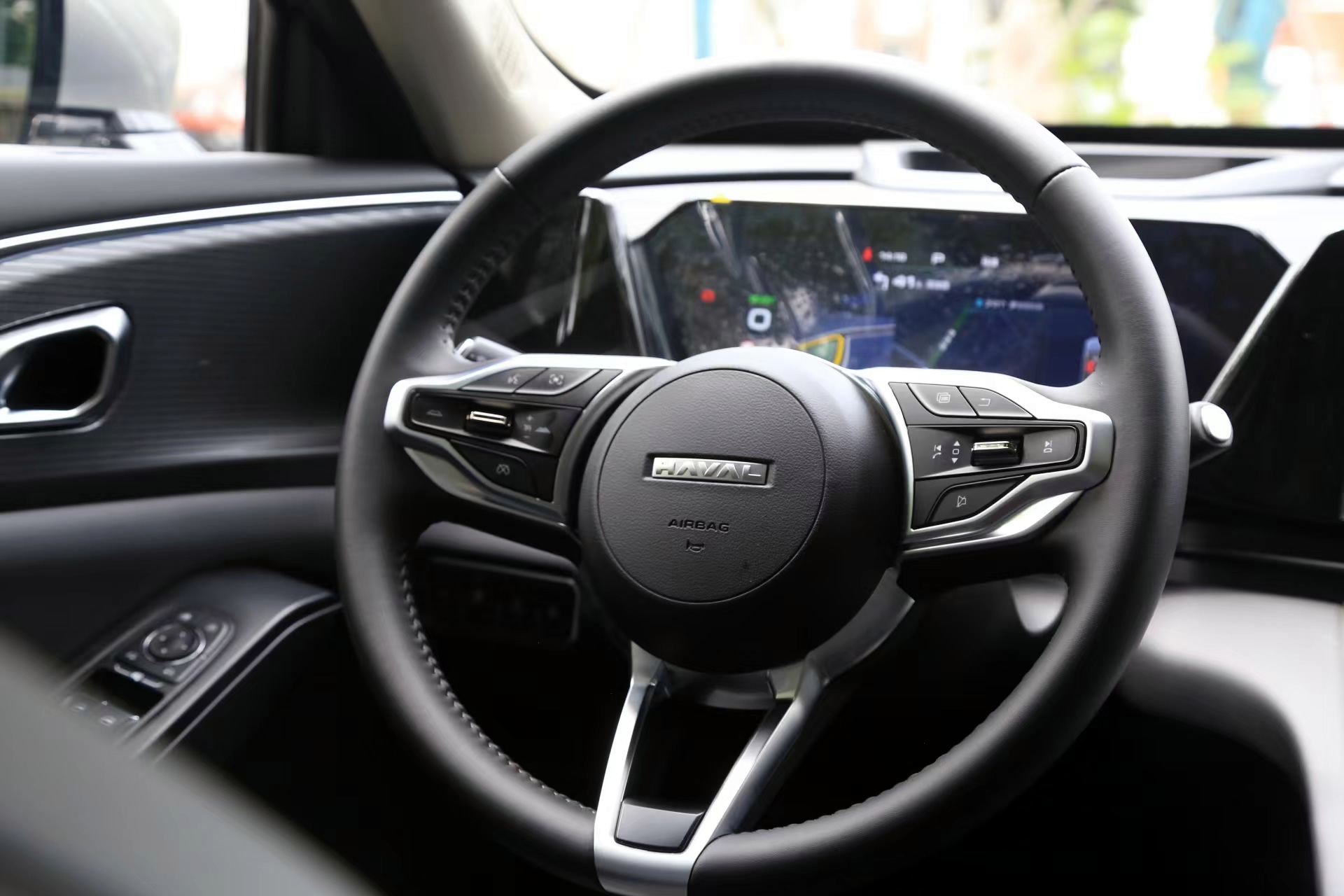 hi4鏋緳max鍥涢┍,鍝堝紬鏋緳max鏈夊摢浜涗紭鐐瑰拰缂虹偣