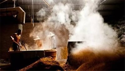 哪种纯粮白酒既便宜又好喝,哪款纯粮食白酒好喝又不贵