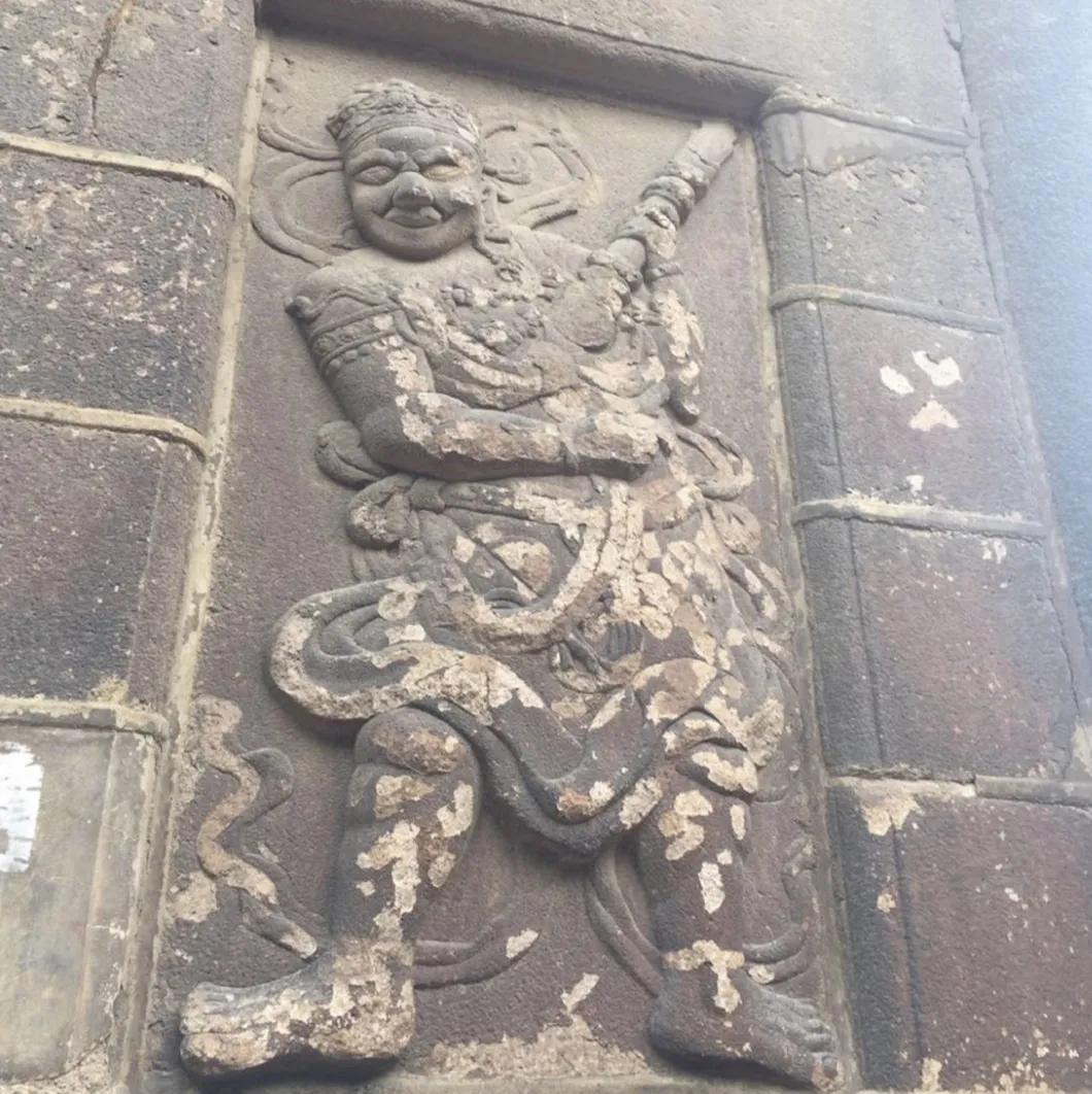 本是邪见，妄称佛教，诳惑黎元，当以令改