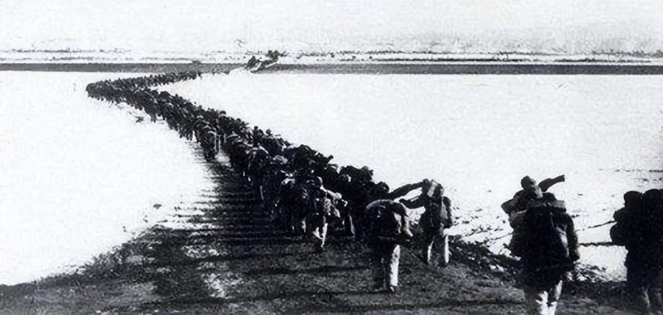 俄乌冲突给我们的警醒，千万不要相信美国，毛主席70年前就已看透