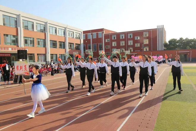 包钢一小运动会开幕式2021,包钢实验一小运动会