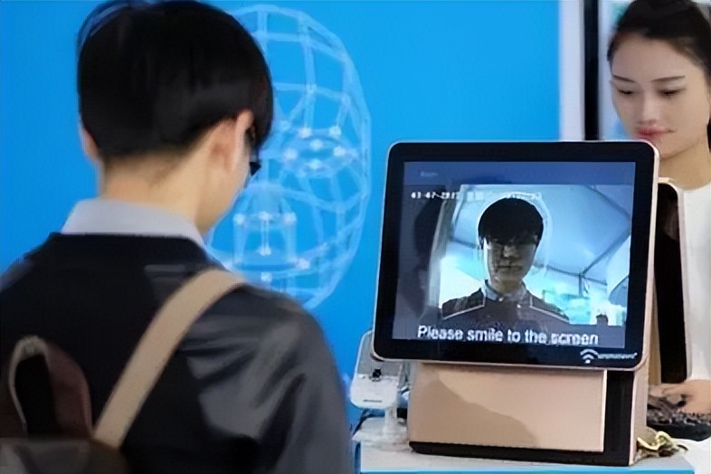 人脸识别技术环境下，如何把握人脸信息安全与法律规制的平衡点？