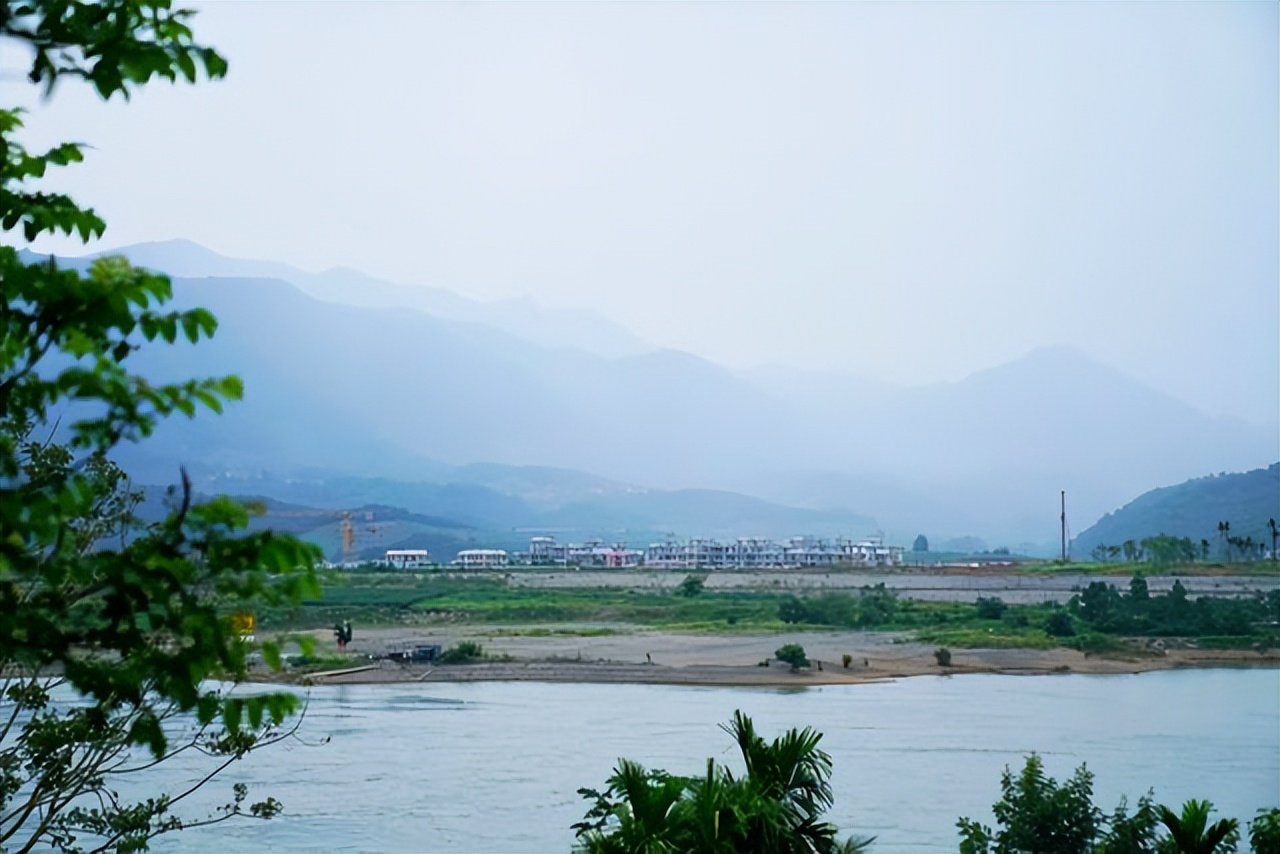 中缅边境旅游文化,中缅边境的旅游景点