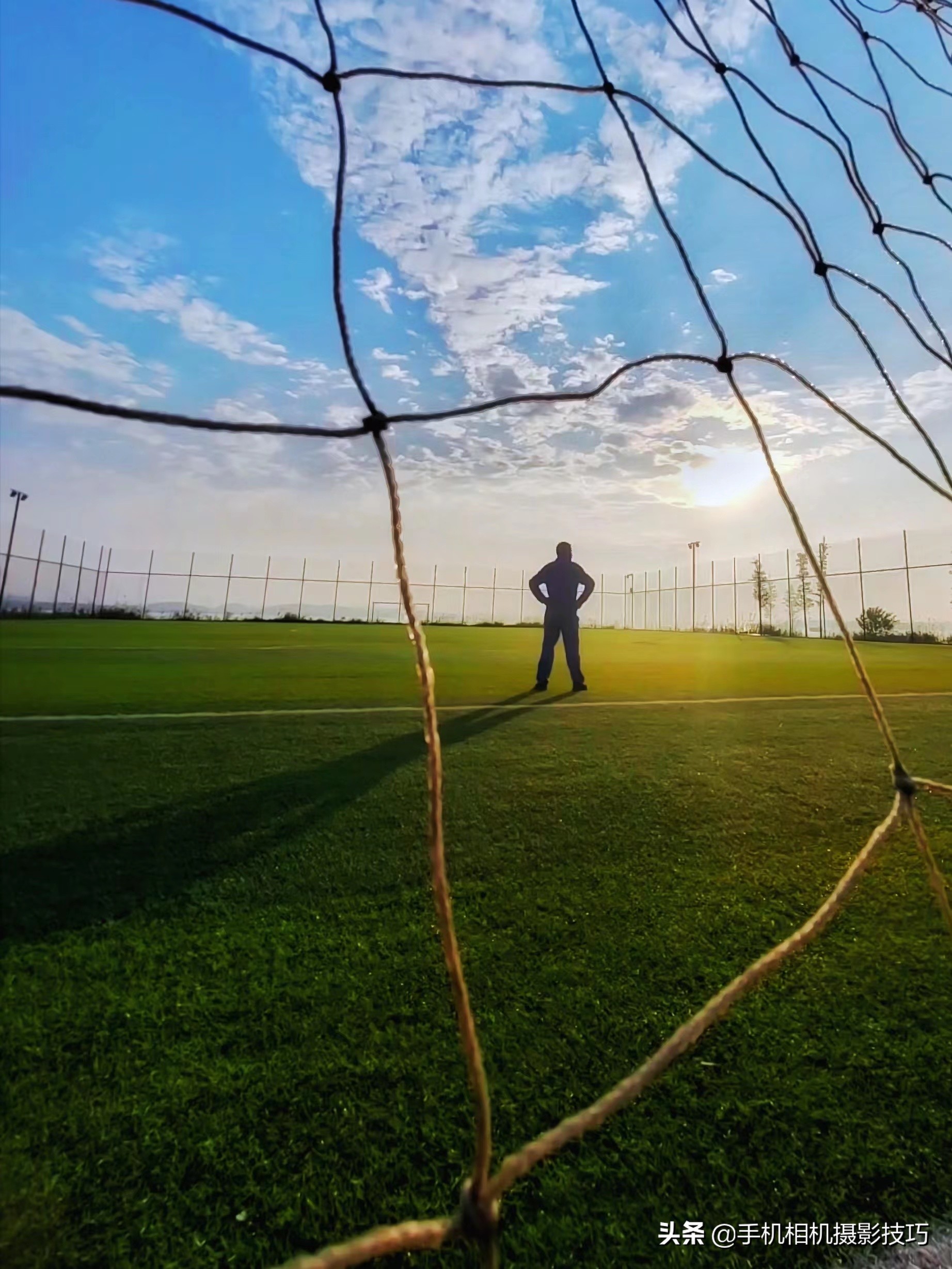 18组普通人拍出来的好照片：把不相关的东西拍到一起，效果很神奇