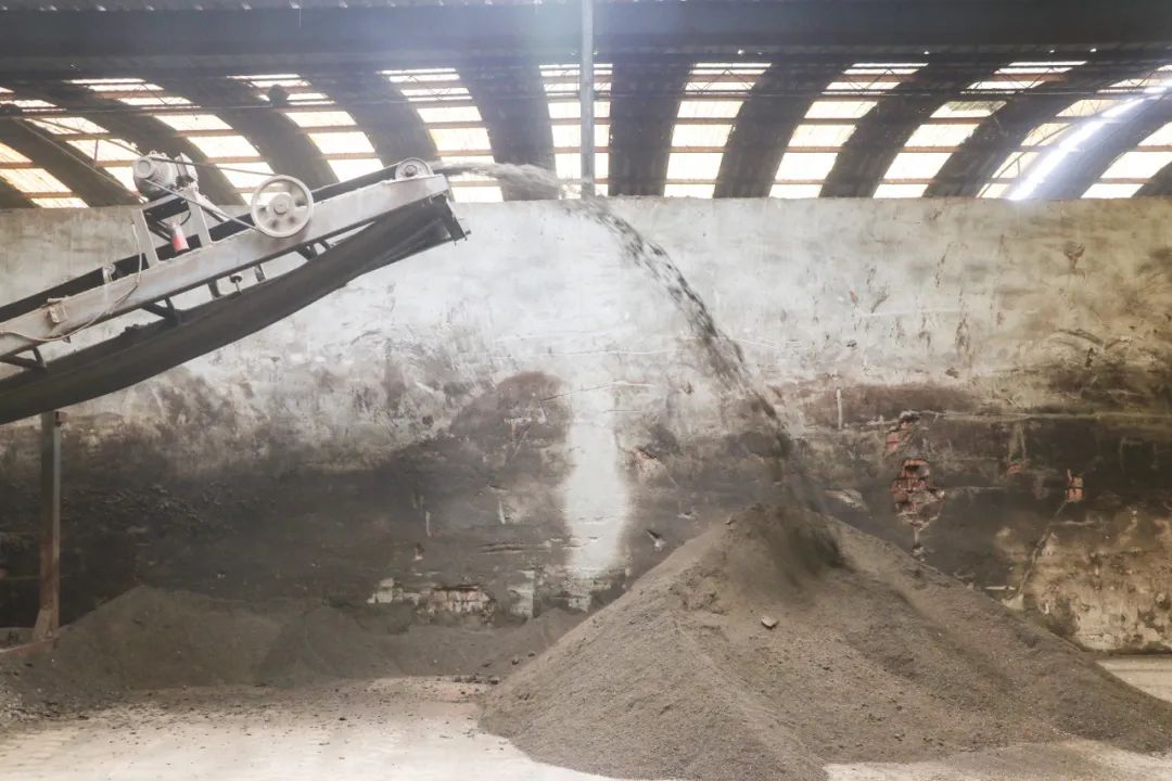 园林垃圾怎么变成肥料,园林绿化垃圾与花卉绿植