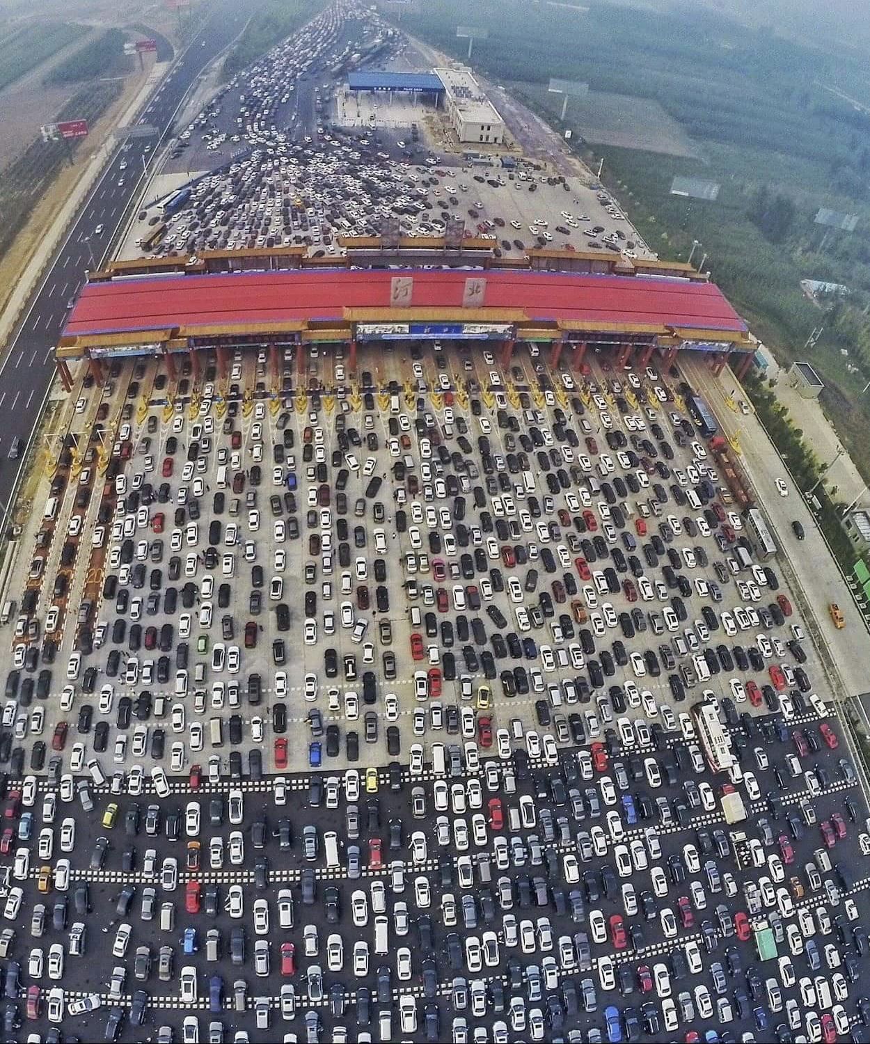 乌托邦的真实图片,反乌托邦全景图