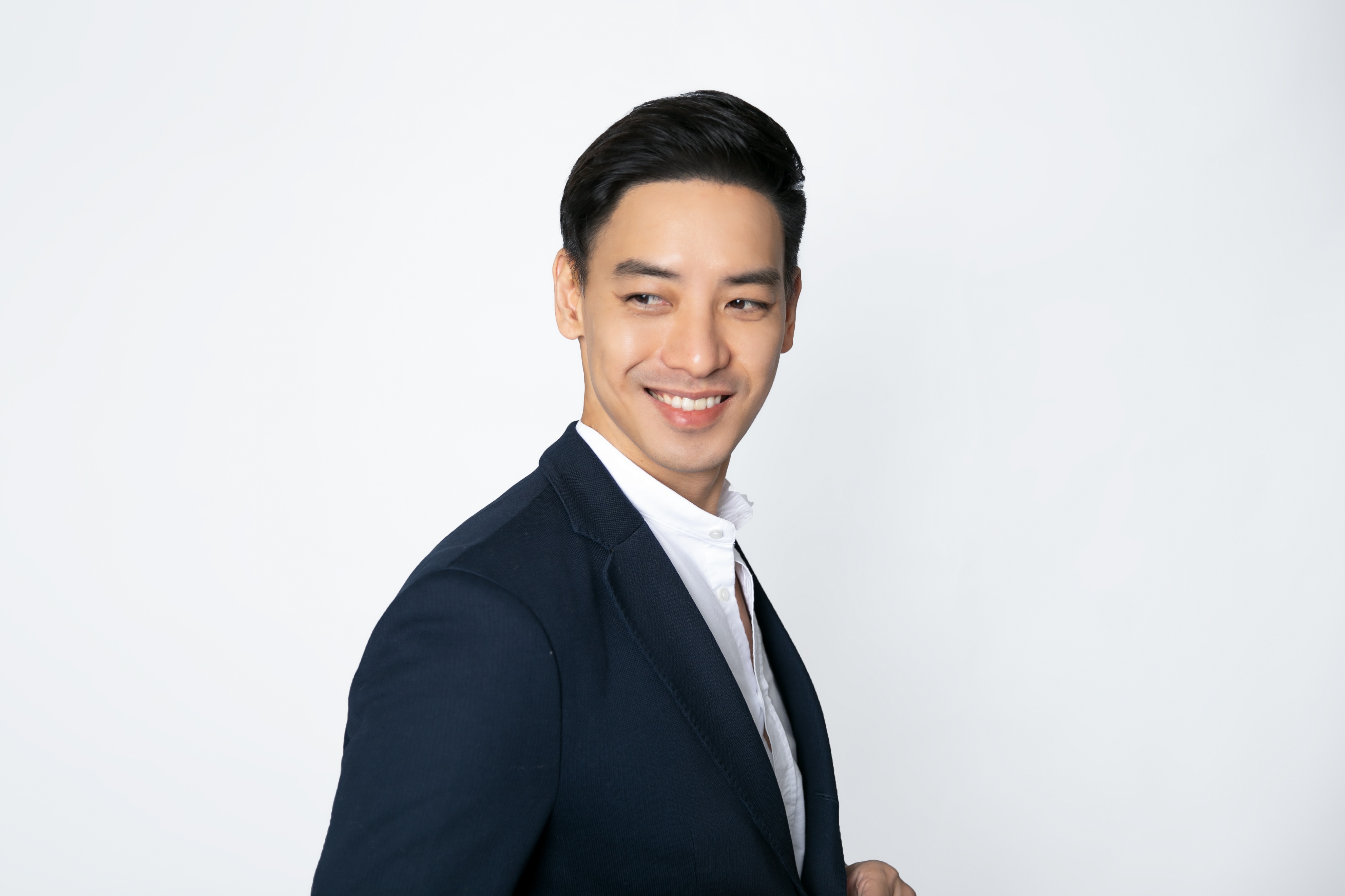 演员黄柏钧美国,台湾演员黄柏钧