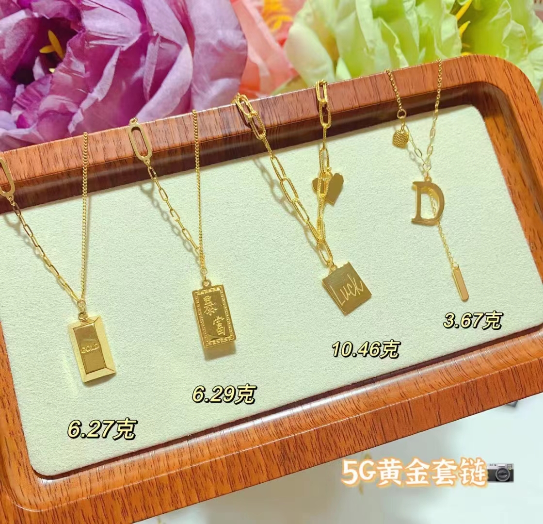 周大福计划再开5000家店,为什么珠宝店看着没什么客流,也没倒闭