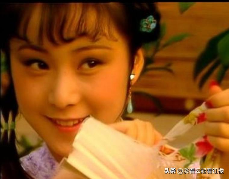 晴雯喜欢袭人还是贾母好,袭人和晴雯性格