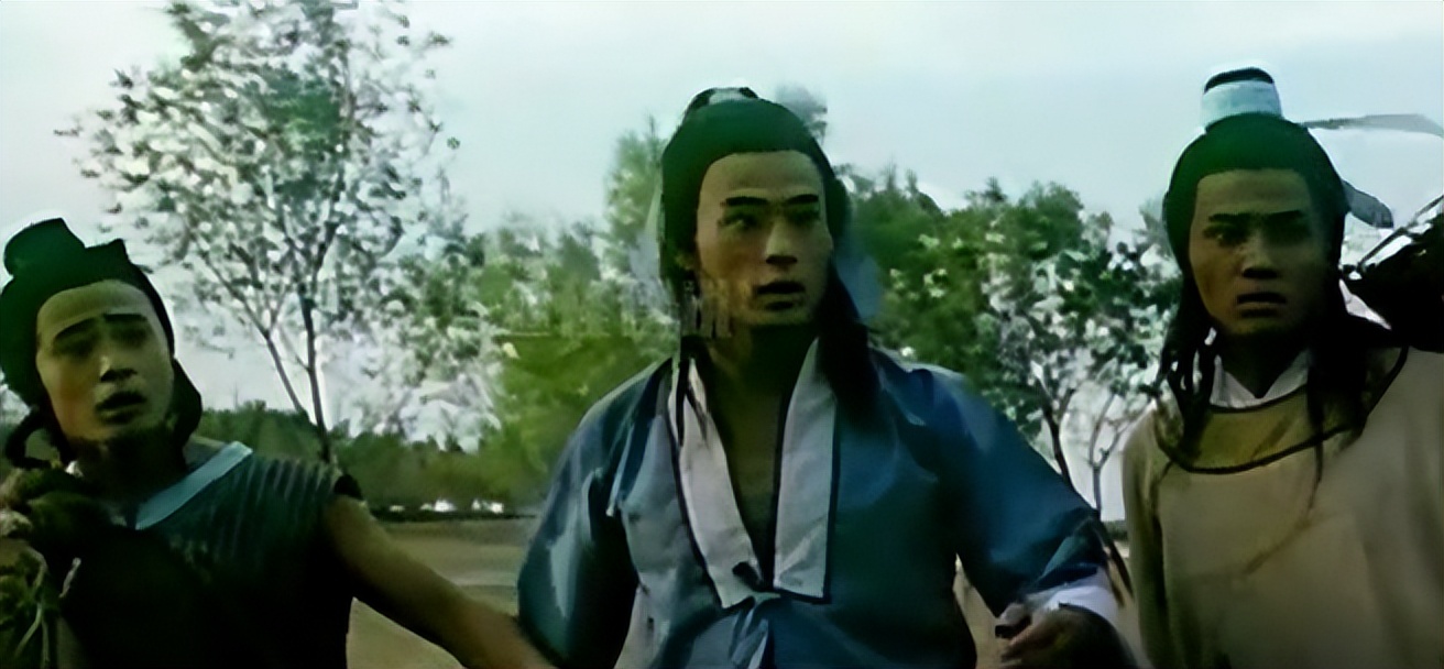 武侠剧连载17：三兄弟为*仇报**，加入梁山好汉劫富济贫、惩奸除恶