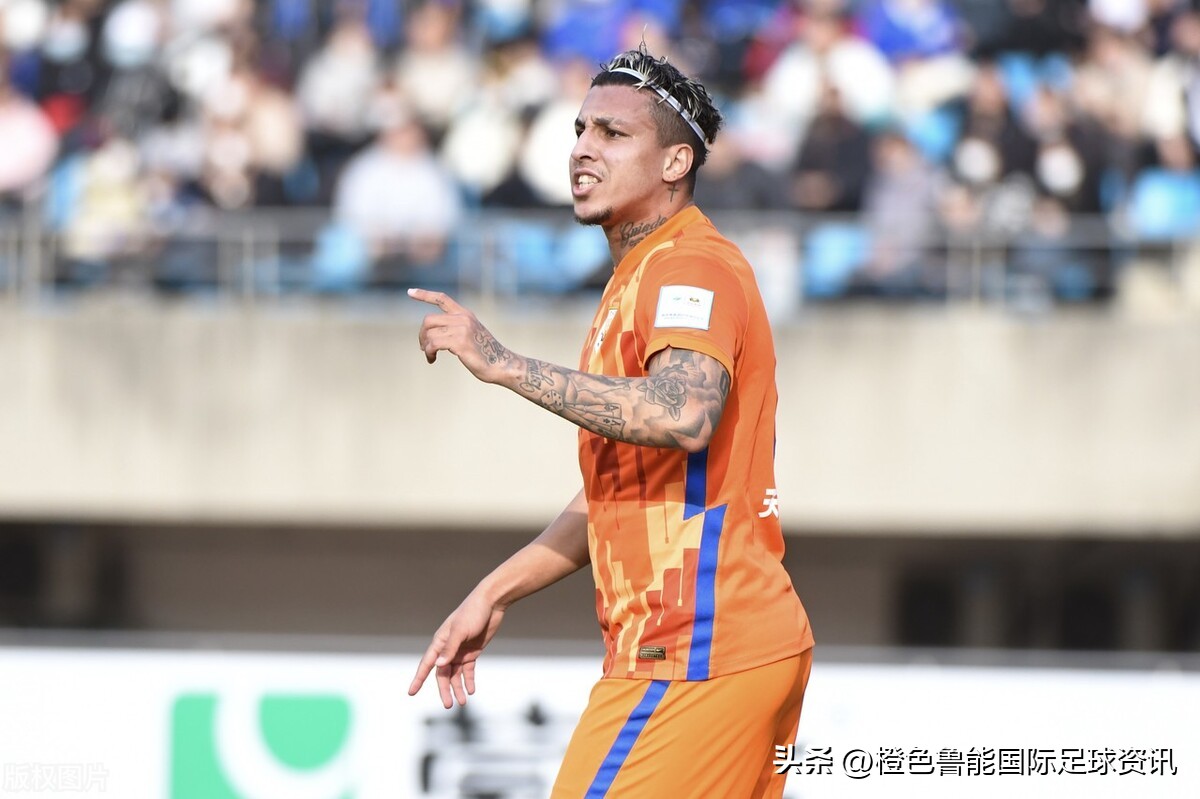 山东泰山队外援克雷桑进化史,泰山队为什么换下克雷桑