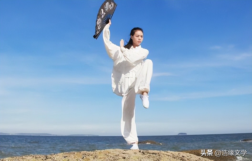 浩缘随笔:中山公园学会浑身抖摔功