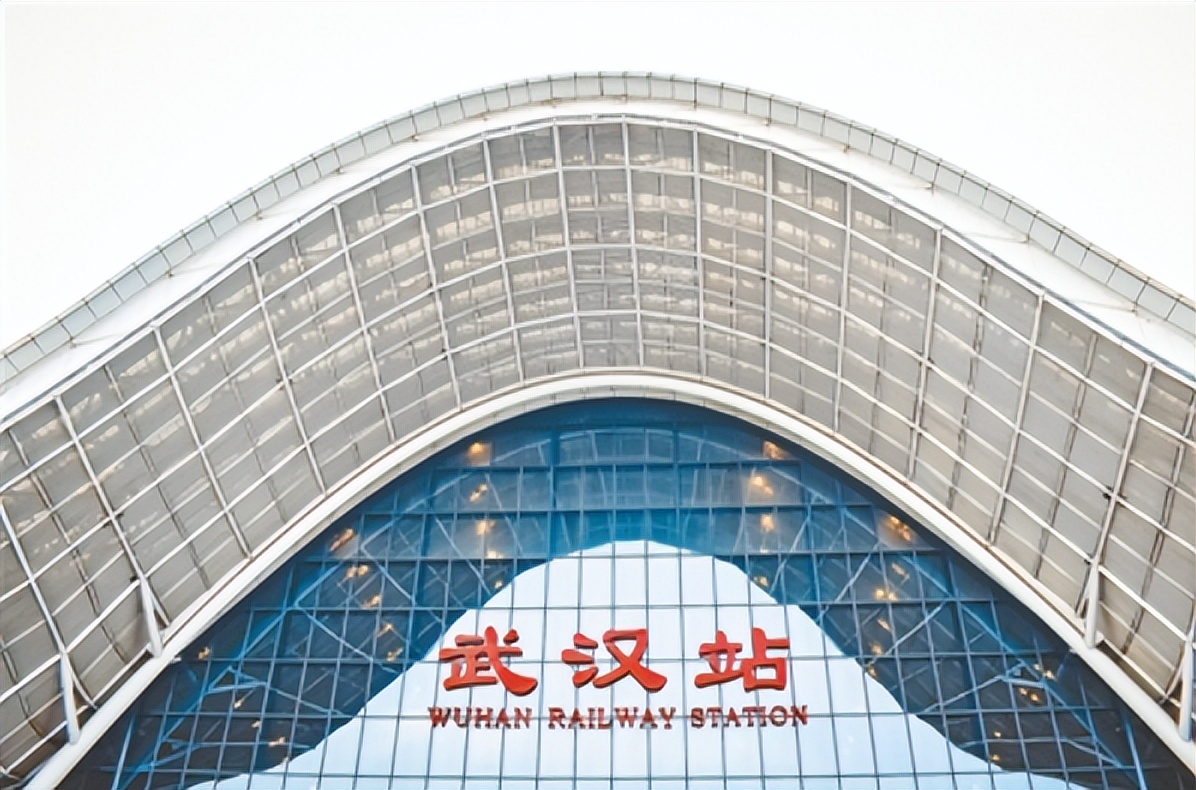 「全面开展“三标”活动」武汉：水陆空联动产业群勃兴